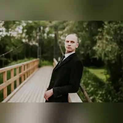 纪榕茜